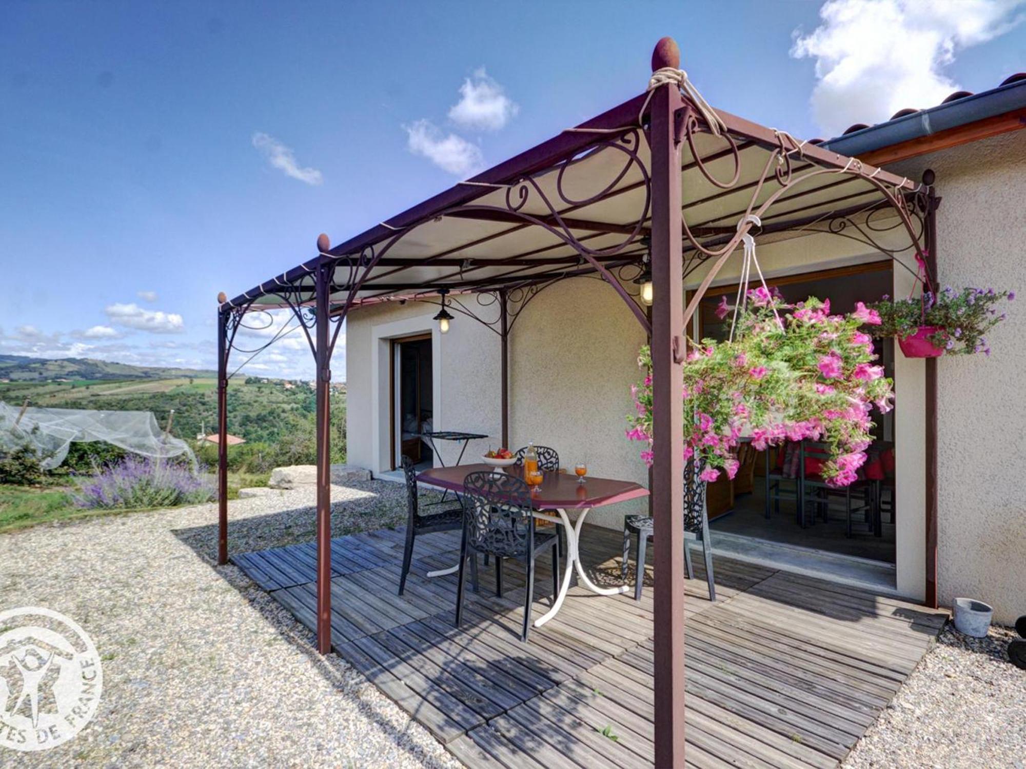 Gite Tout Equipe Avec Terrasse, Jardin Et Prestations De Qualite Pres De Genilac - Fr-1-496-114 Dış mekan fotoğraf