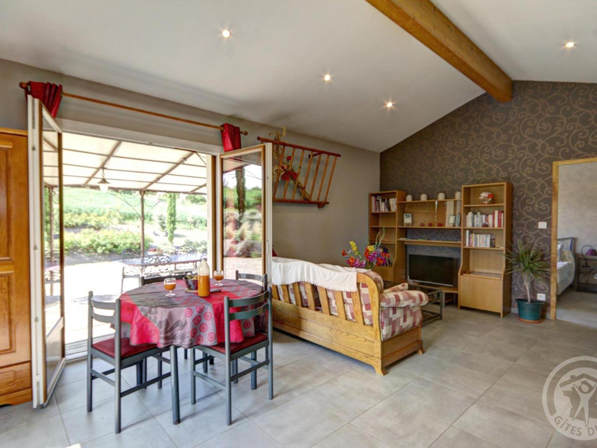 Gite Tout Equipe Avec Terrasse, Jardin Et Prestations De Qualite Pres De Genilac - Fr-1-496-114 Dış mekan fotoğraf